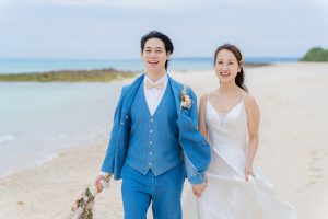 手をつないで歩くショット！定番人気ショット。